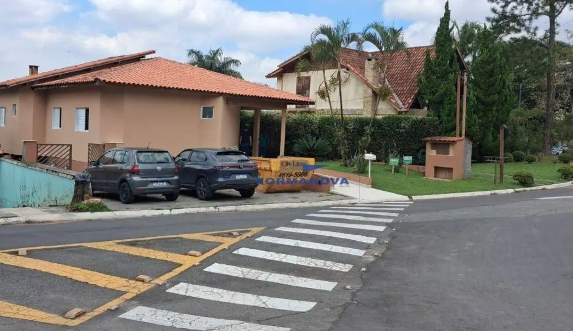 Casa de Condomínio com 4 quartos à venda, 825m2 em Jardim do Golf I, Jandira - SP - imagem 2 Foto 2 de Casa de Condomínio com 4 quartos à venda, 825m2 em Jardim do Golf I, Jandira - SP