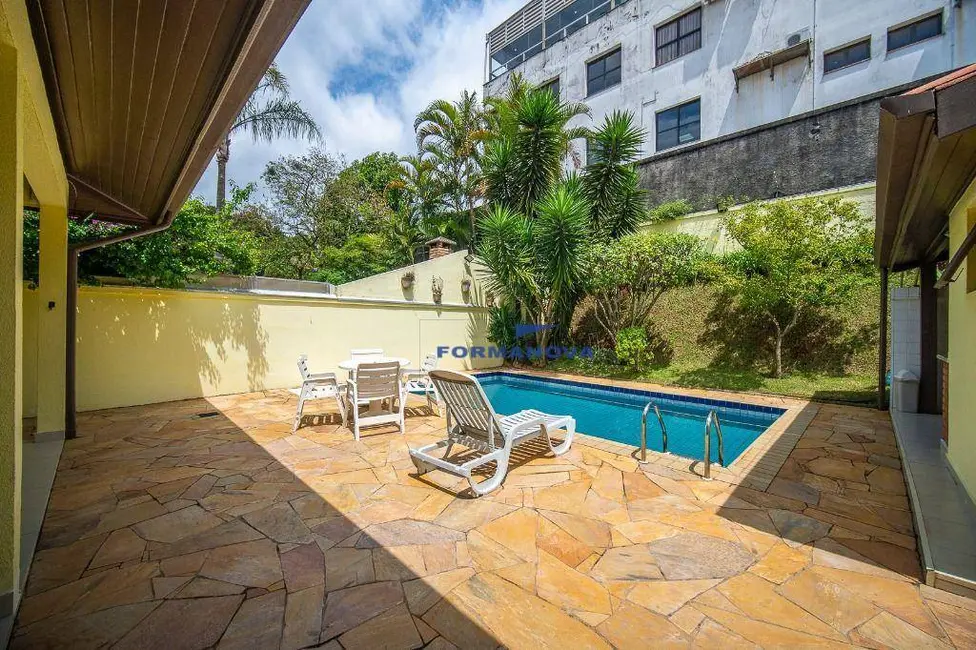 Casa de Condomínio com 3 quartos à venda, 270m2 em Jardim Lambreta, Cotia - SP - imagem 5 Foto 5 de Casa de Condomínio com 3 quartos à venda, 270m2 em Jardim Lambreta, Cotia - SP