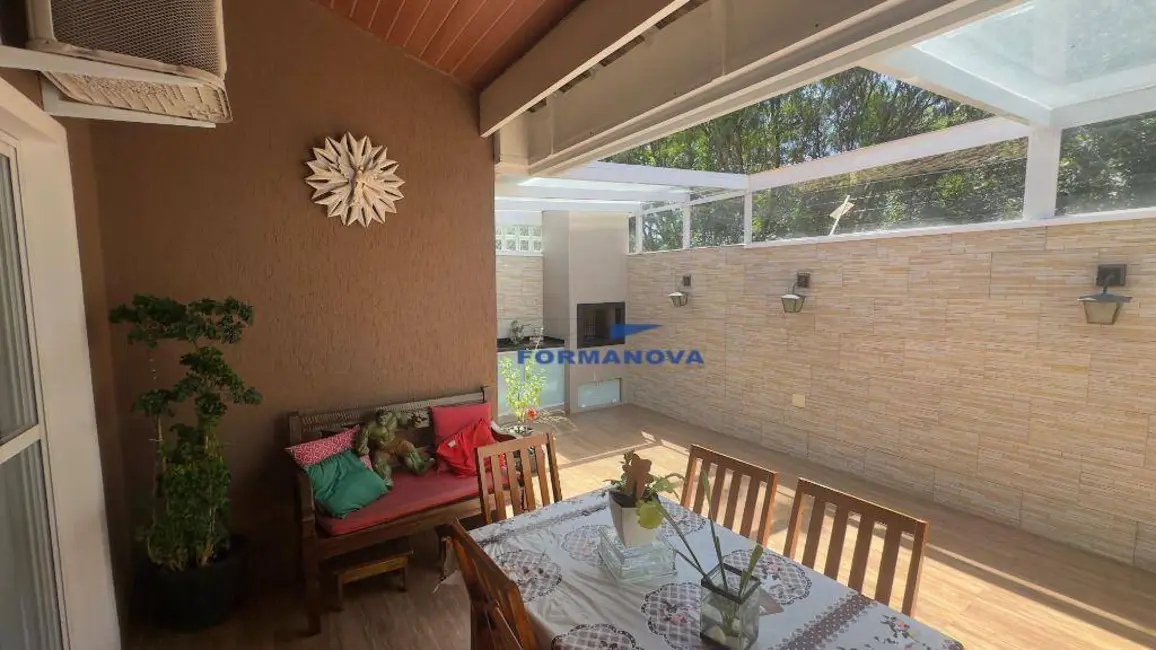 Foto 9 de Casa de Condomínio com 3 quartos à venda, 201m2 em Granja Viana II, Cotia - SP