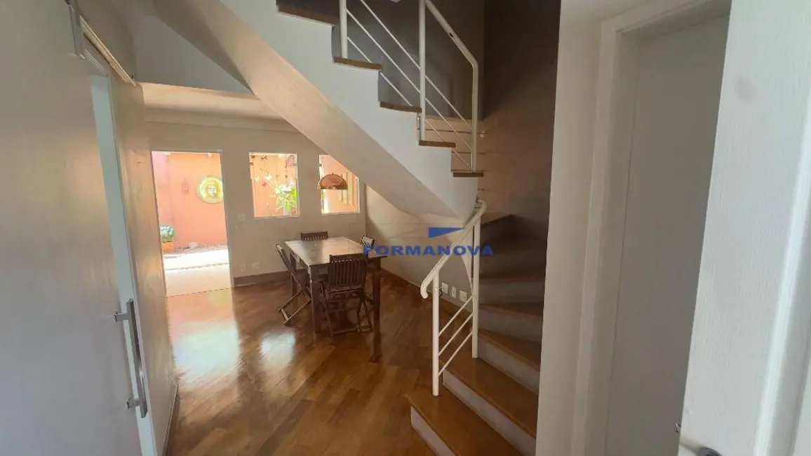 Casa de Condomínio com 3 quartos à venda, 201m2 em Granja Viana II, Cotia - SP - imagem 9 Foto 9 de Casa de Condomínio com 3 quartos à venda, 201m2 em Granja Viana II, Cotia - SP