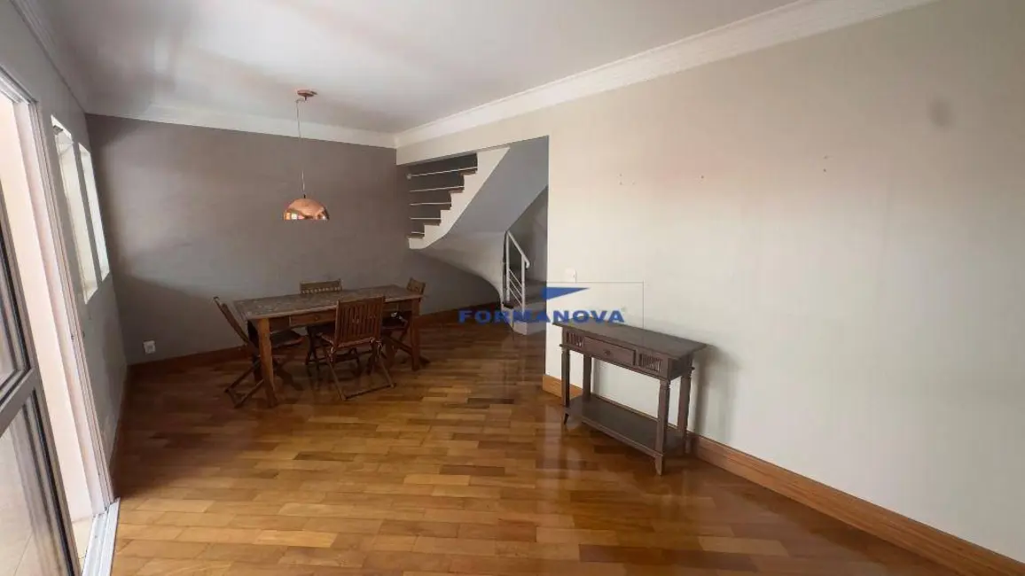 Casa de Condomínio com 3 quartos à venda, 201m2 em Granja Viana II, Cotia - SP - imagem 8 Foto 8 de Casa de Condomínio com 3 quartos à venda, 201m2 em Granja Viana II, Cotia - SP