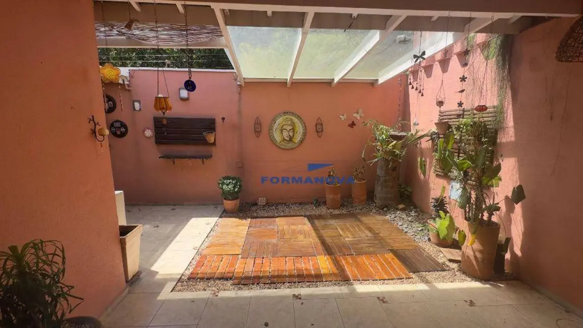 Casa de Condomínio com 3 quartos à venda, 201m2 em Granja Viana II, Cotia - SP - imagem 6 Foto 6 de Casa de Condomínio com 3 quartos à venda, 201m2 em Granja Viana II, Cotia - SP