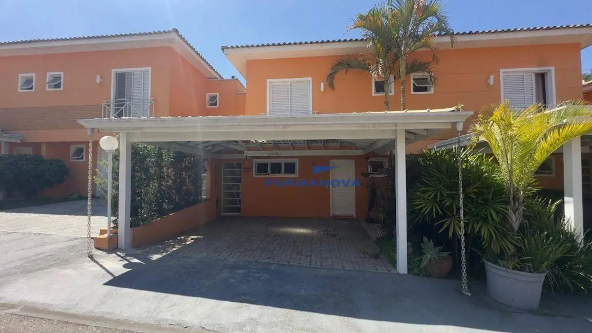 Casa de Condomínio com 3 quartos à venda, 201m2 em Granja Viana II, Cotia - SP - imagem 3 Foto 3 de Casa de Condomínio com 3 quartos à venda, 201m2 em Granja Viana II, Cotia - SP