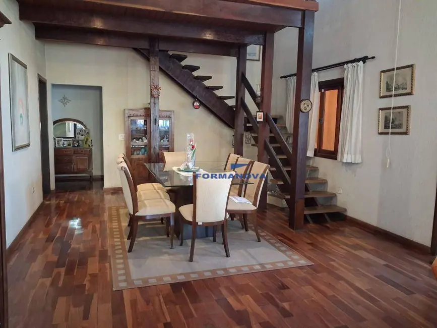 Casa de Condomínio com 5 quartos à venda, 615m2 em Jardim do Golf I, Jandira - SP - imagem 9 Foto 9 de Casa de Condomínio com 5 quartos à venda, 615m2 em Jardim do Golf I, Jandira - SP