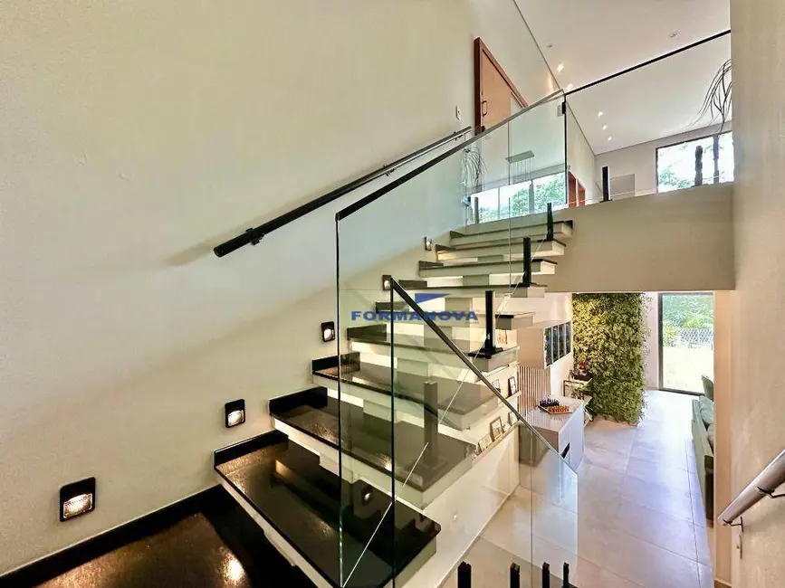 Foto 6 de Casa de Condomínio com 3 quartos à venda, 528m2 em Jardim do Golf I, Jandira - SP