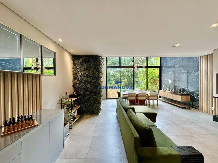 Foto 9 de Casa de Condomínio com 3 quartos à venda, 528m2 em Jardim do Golf I, Jandira - SP
