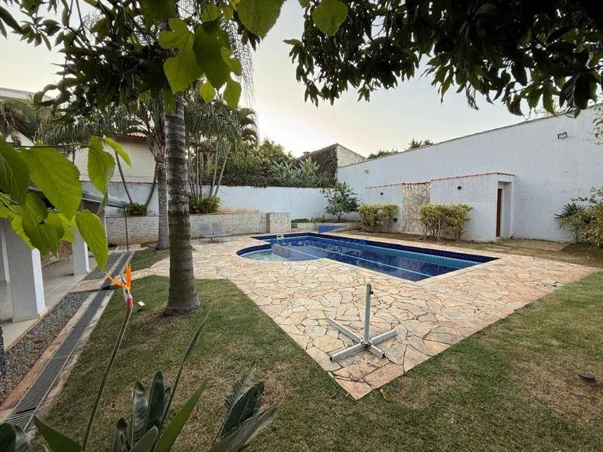 Foto 4 de Casa de Condomínio com 3 quartos à venda e para alugar, 750m2 em Jardim do Golf I, Jandira - SP