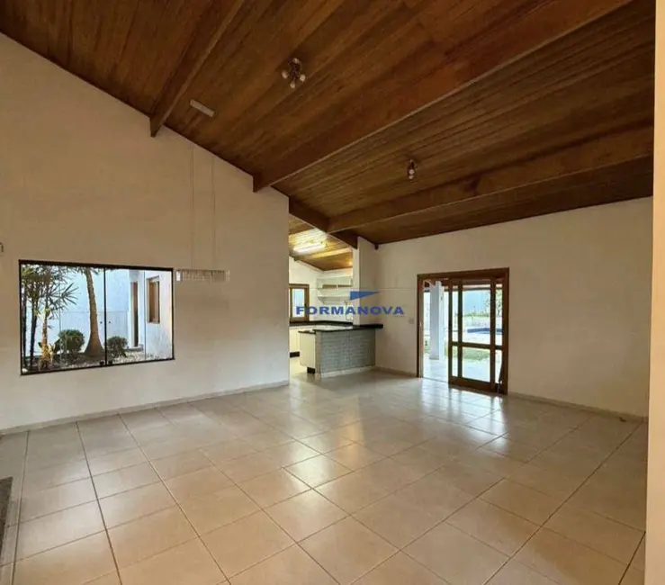 Foto 8 de Casa de Condomínio com 3 quartos à venda e para alugar, 750m2 em Jardim do Golf I, Jandira - SP