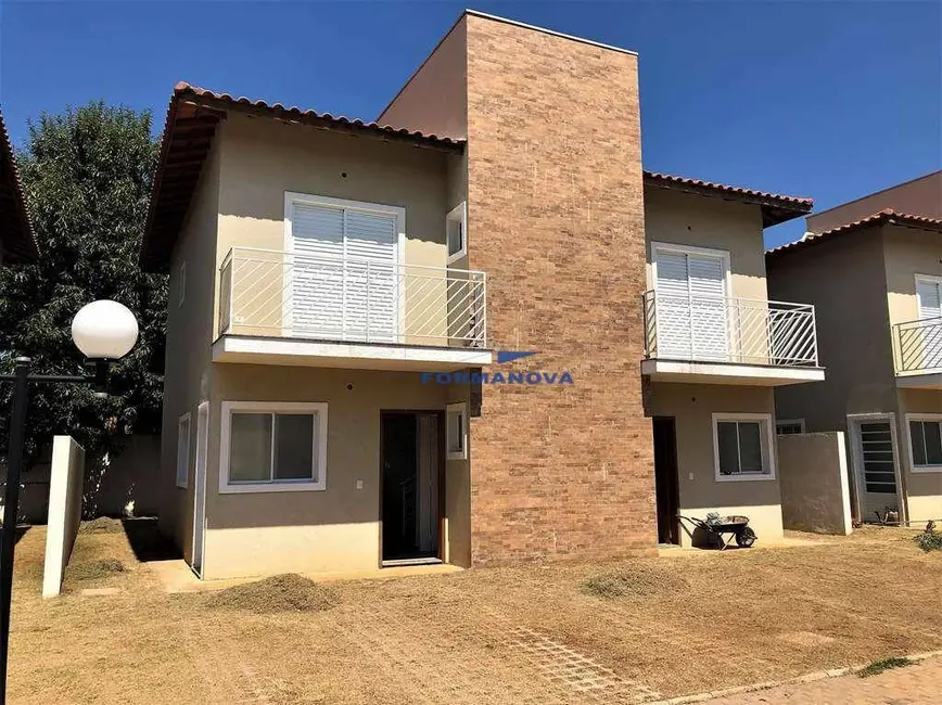 Foto 1 de Casa de Condomínio com 3 quartos à venda e para alugar, 133m2 em Vargem Grande Paulista - SP