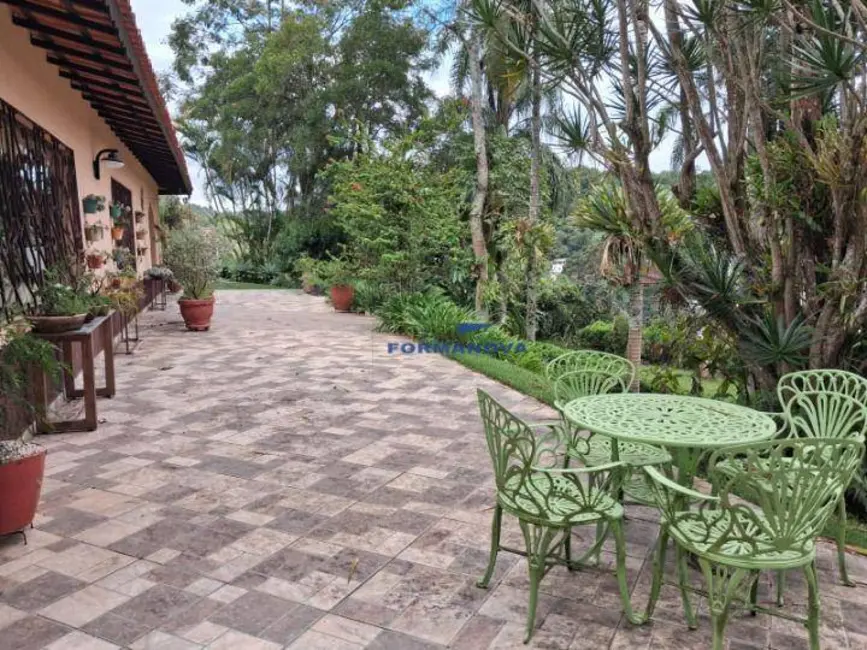 Foto 3 de Casa com 4 quartos para alugar, 2000m2 em Jardim Caiapiá, Cotia - SP