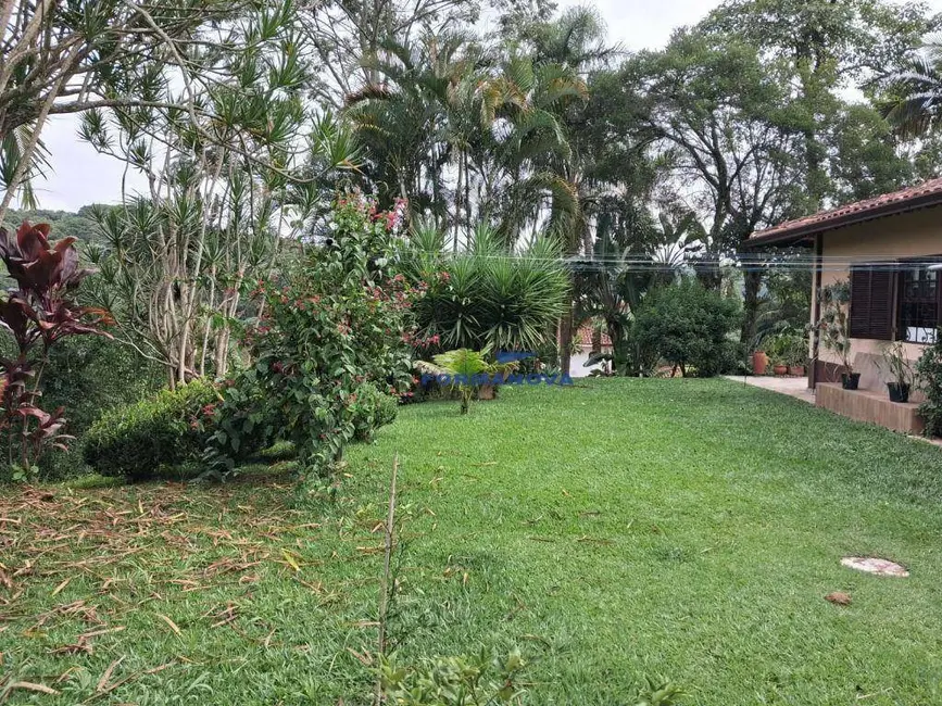 Foto 8 de Casa com 4 quartos para alugar, 2000m2 em Jardim Caiapiá, Cotia - SP
