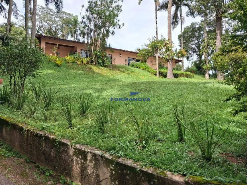 Foto 4 de Casa com 4 quartos para alugar, 2000m2 em Jardim Caiapiá, Cotia - SP