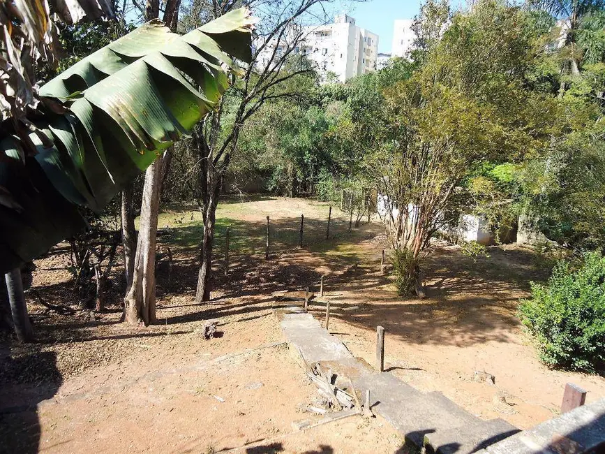 Foto 3 de Casa com 3 quartos à venda, 2500m2 em Parque Rincão, Cotia - SP