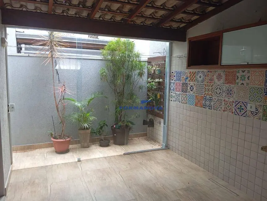 Foto 2 de Casa de Condomínio com 3 quartos à venda, 230m2 em Jardim da Glória, Cotia - SP