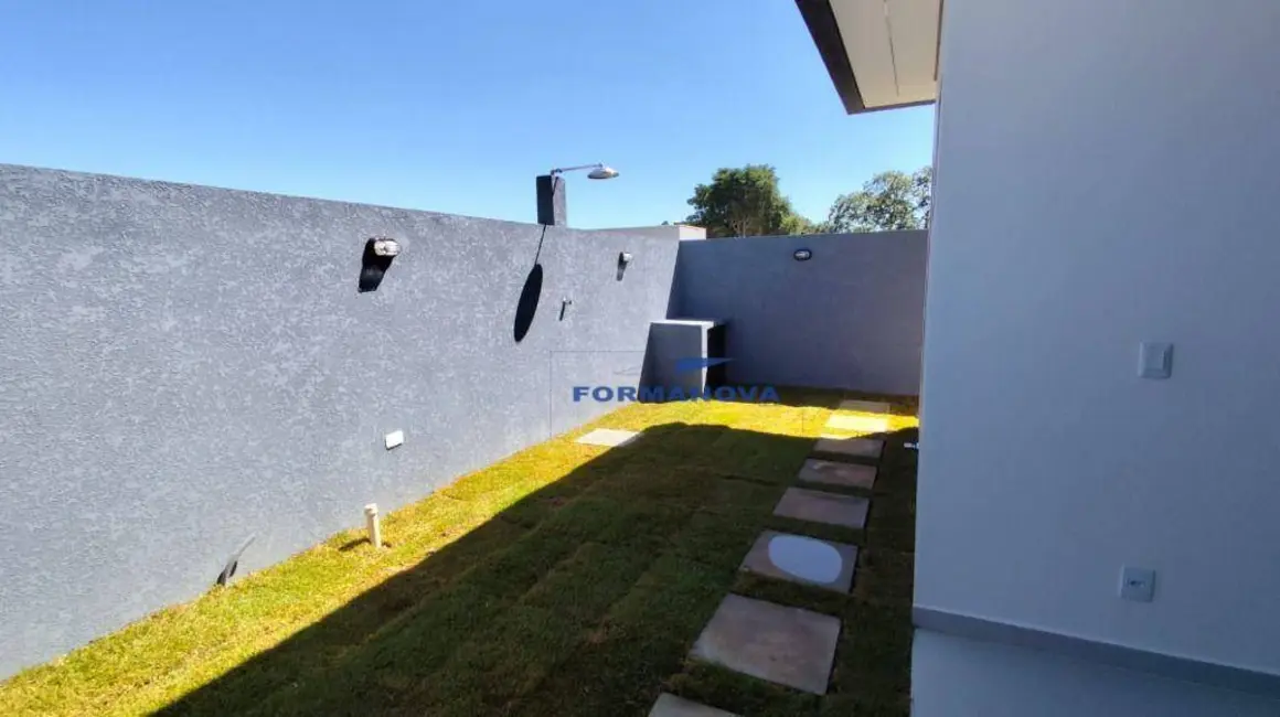 Casa de Condomínio com 3 quartos à venda, 200m2 em Cotia - SP - imagem 3 Foto 3 de Casa de Condomínio com 3 quartos à venda, 200m2 em Cotia - SP