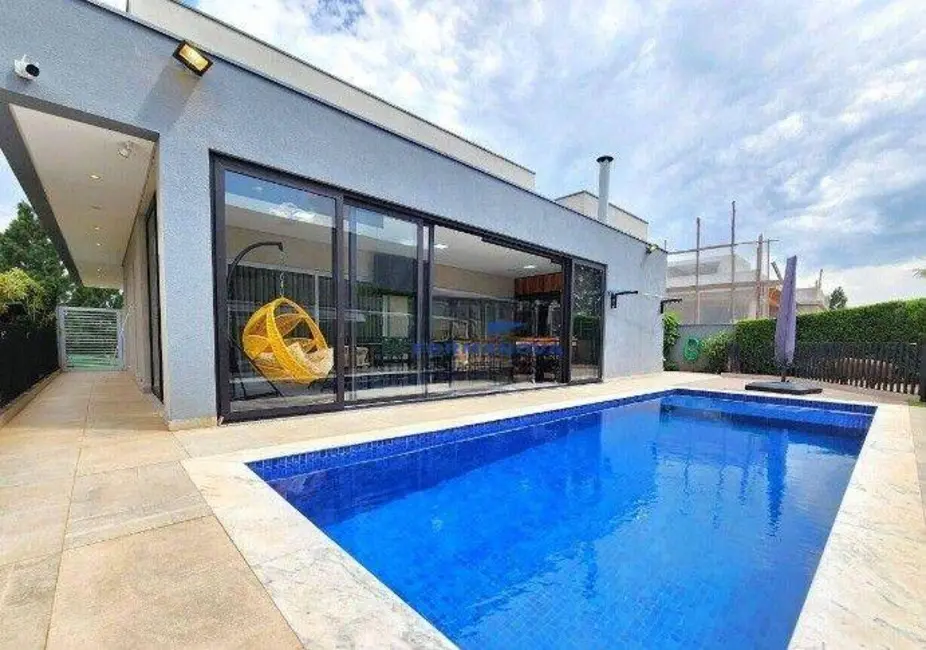 Foto 1 de Casa de Condomínio com 3 quartos à venda, 541m2 em Chácara dos Lagos, Carapicuiba - SP