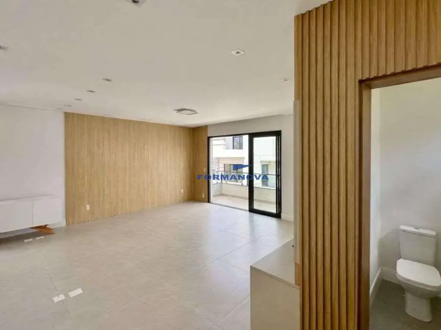 Foto 9 de Casa de Condomínio com 3 quartos à venda, 1645m2 em Chácara do Refúgio, Carapicuiba - SP
