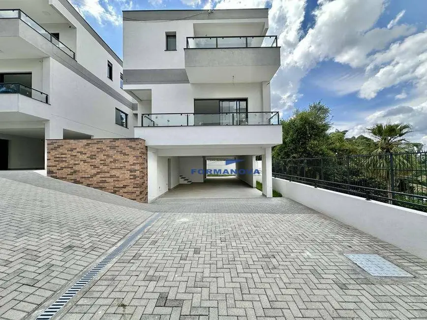 Foto 1 de Casa de Condomínio com 3 quartos à venda, 1465m2 em Chácara do Refúgio, Carapicuiba - SP