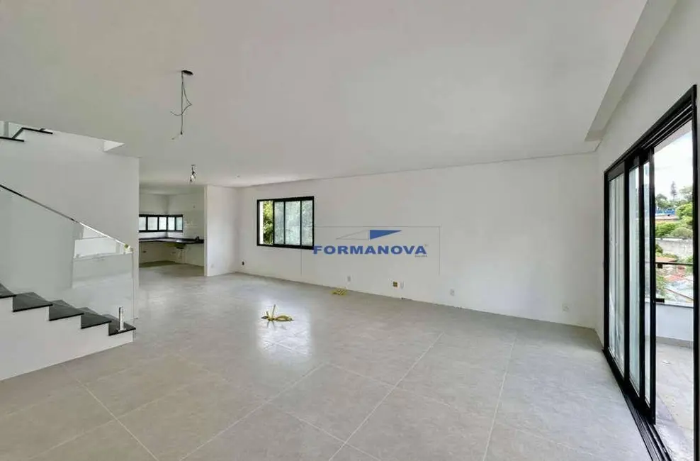 Foto 5 de Casa de Condomínio com 3 quartos à venda, 1465m2 em Chácara do Refúgio, Carapicuiba - SP