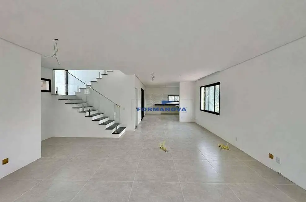 Foto 7 de Casa de Condomínio com 3 quartos à venda, 1465m2 em Chácara do Refúgio, Carapicuiba - SP