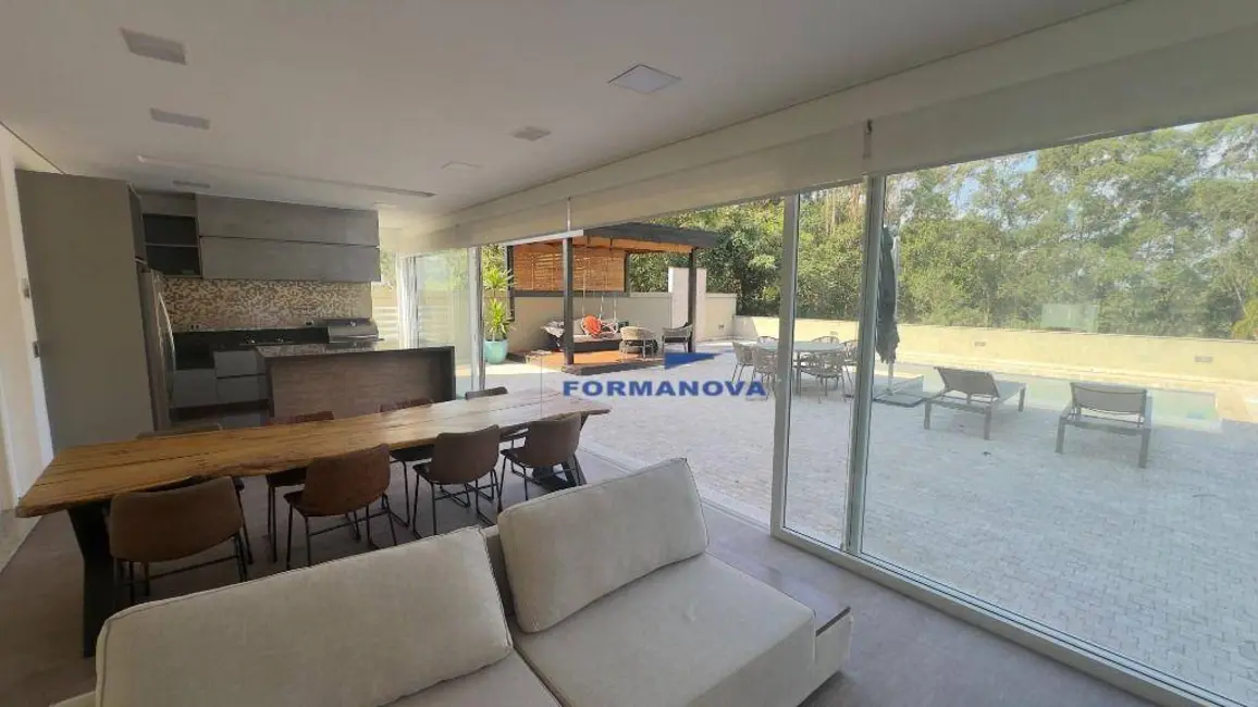 Foto 8 de Casa de Condomínio com 3 quartos à venda, 540m2 em São Paulo II, Cotia - SP