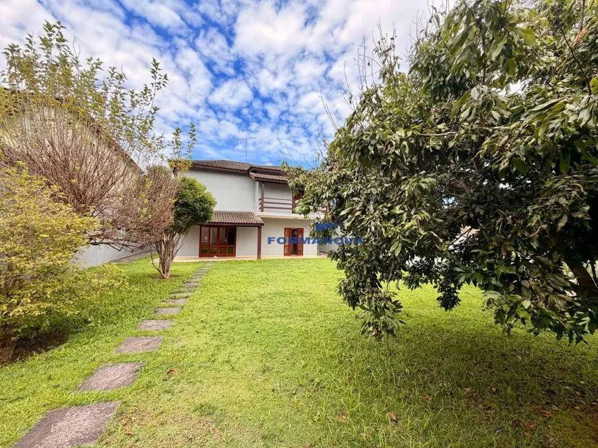 Foto 1 de Casa de Condomínio com 3 quartos para alugar, 740m2 em Jardim do Golf I, Jandira - SP