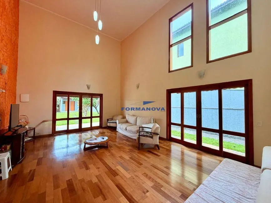 Foto 8 de Casa de Condomínio com 3 quartos para alugar, 740m2 em Jardim do Golf I, Jandira - SP