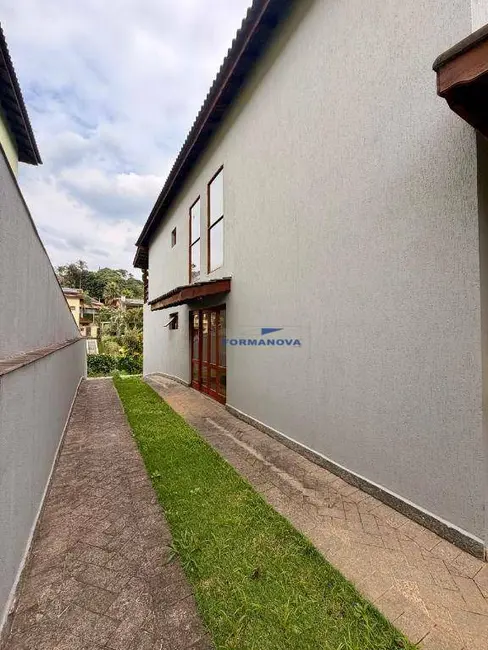 Foto 5 de Casa de Condomínio com 3 quartos para alugar, 740m2 em Jardim do Golf I, Jandira - SP