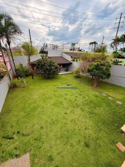 Foto 2 de Casa de Condomínio com 3 quartos para alugar, 740m2 em Jardim do Golf I, Jandira - SP