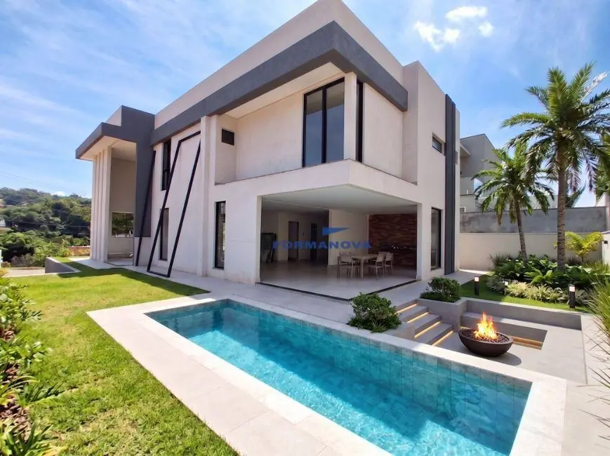 Foto 3 de Casa de Condomínio com 4 quartos à venda, 756m2 em Jardim do Golf I, Jandira - SP