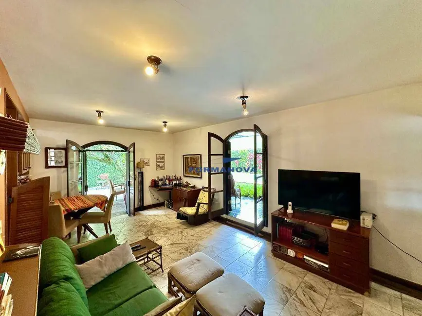 Foto 5 de Casa de Condomínio com 3 quartos à venda, 360m2 em São Paulo II, Cotia - SP