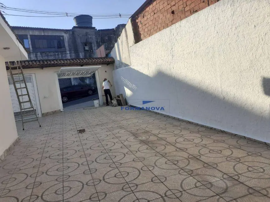Casa com 3 quartos para alugar, 300m2 em Parque Santa Rita de Cássia, Cotia - SP - imagem 5 Foto 5 de Casa com 3 quartos para alugar, 300m2 em Parque Santa Rita de Cássia, Cotia - SP