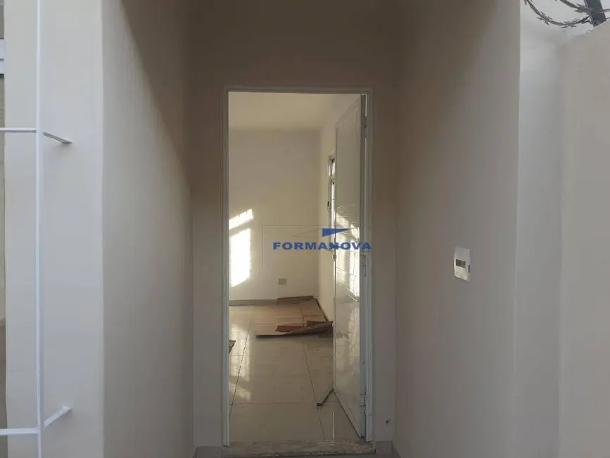 Casa com 3 quartos para alugar, 300m2 em Parque Santa Rita de Cássia, Cotia - SP - imagem 9 Foto 9 de Casa com 3 quartos para alugar, 300m2 em Parque Santa Rita de Cássia, Cotia - SP