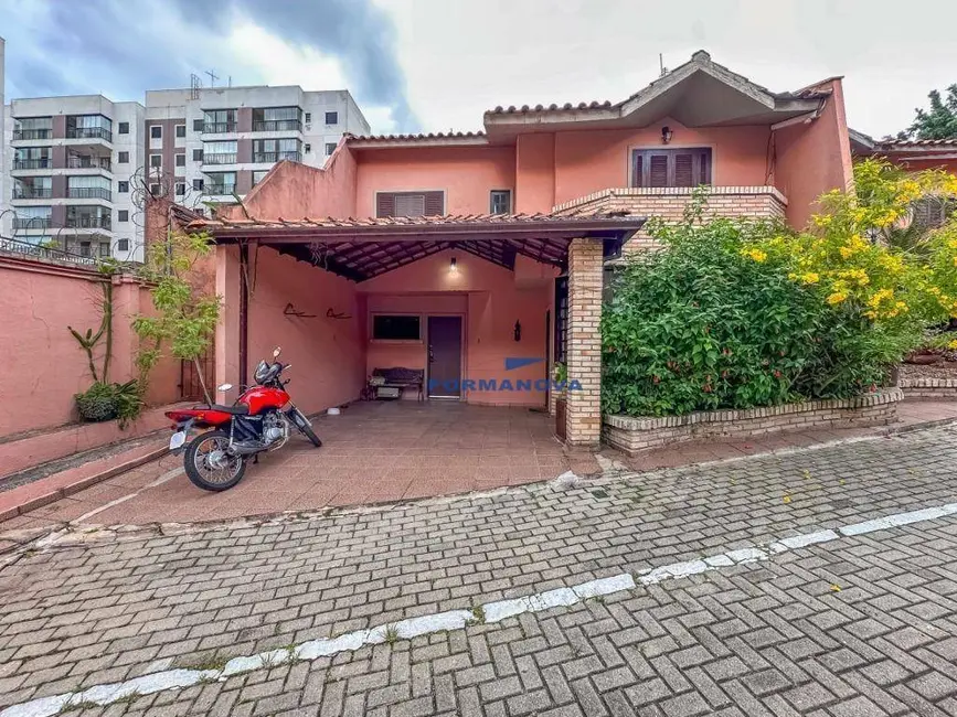 Foto 1 de Casa de Condomínio com 3 quartos à venda, 231m2 em Granja Viana, Cotia - SP