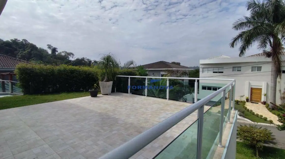 Casa de Condomínio com 3 quartos à venda, 502m2 em Cotia - SP - imagem 2 Foto 2 de Casa de Condomínio com 3 quartos à venda, 502m2 em Cotia - SP