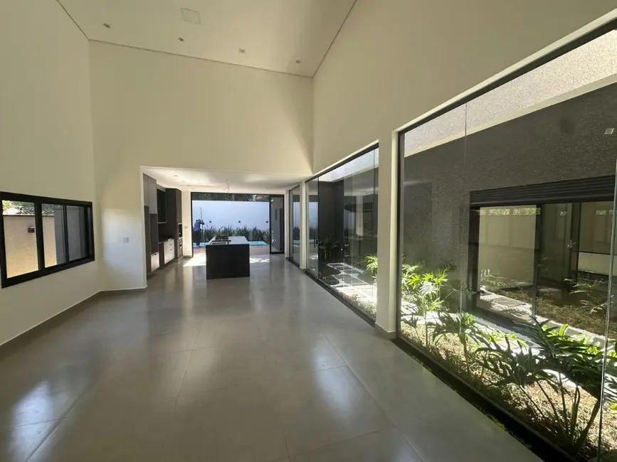Foto 9 de Casa de Condomínio com 3 quartos à venda, 450m2 em Parque Dom Henrique, Cotia - SP