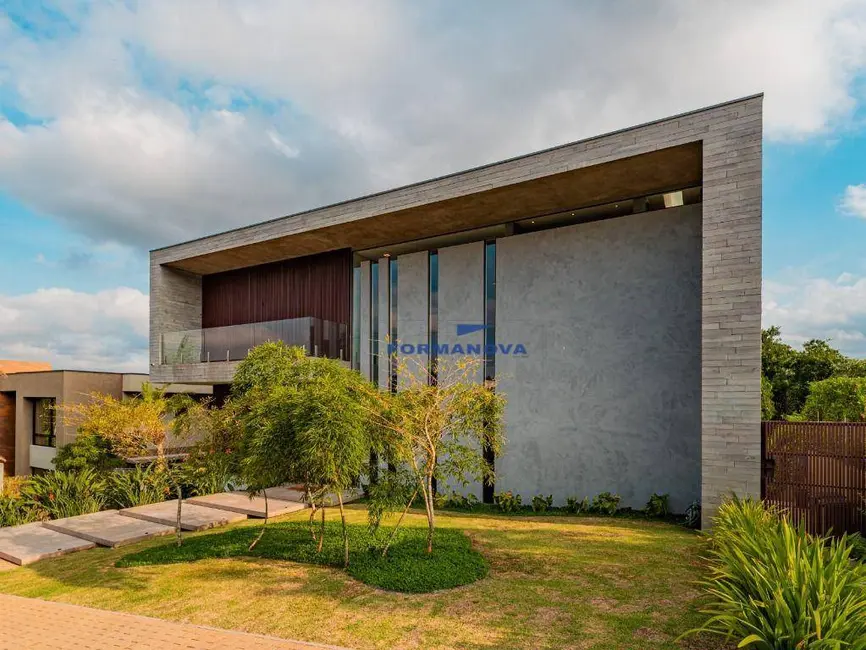 Foto 2 de Casa de Condomínio com 4 quartos à venda, 600m2 em Chácara dos Lagos, Carapicuiba - SP