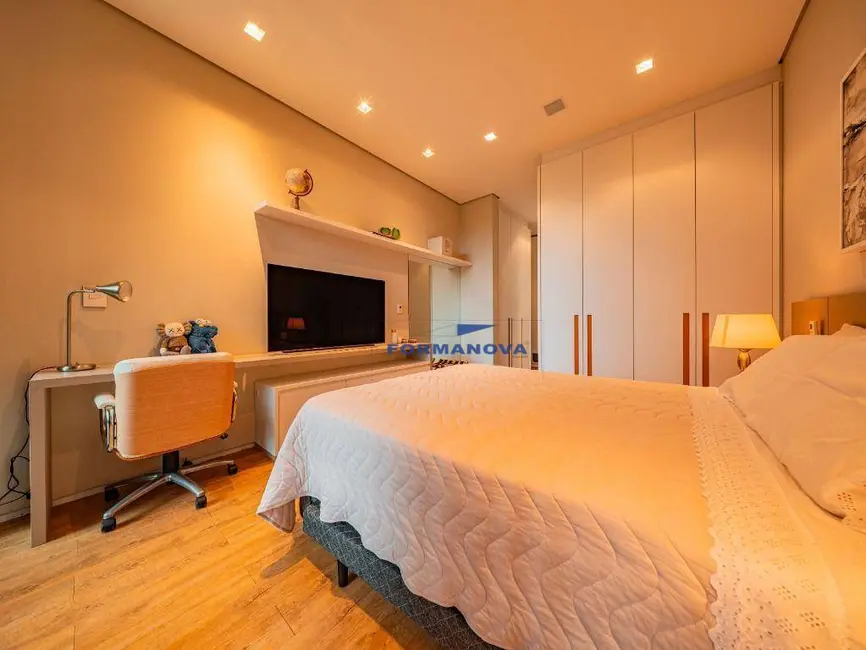 Foto 5 de Casa de Condomínio com 4 quartos à venda, 600m2 em Chácara dos Lagos, Carapicuiba - SP