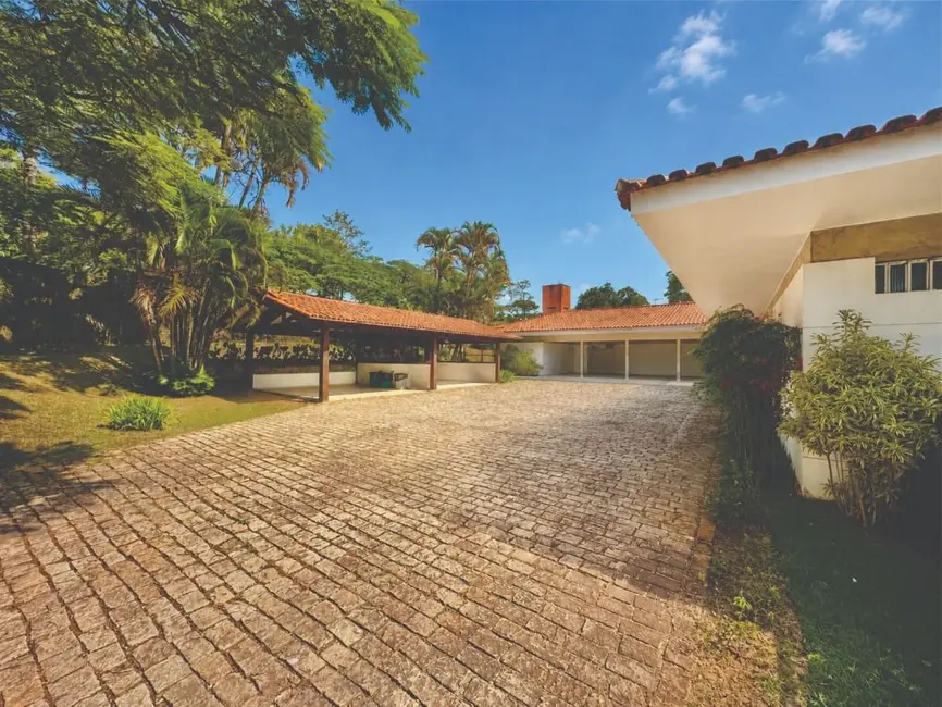 Casa de Condomínio com 4 quartos à venda, 2352m2 em Granja Viana, Cotia - SP - imagem 5 Foto 5 de Casa de Condomínio com 4 quartos à venda, 2352m2 em Granja Viana, Cotia - SP