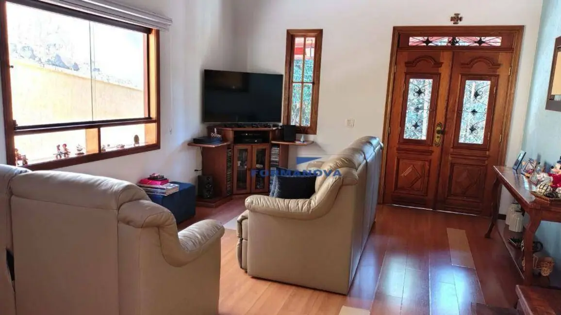 Casa de Condomínio com 3 quartos à venda, 479m2 em Parque Viana, Barueri - SP - imagem 5 Foto 5 de Casa de Condomínio com 3 quartos à venda, 479m2 em Parque Viana, Barueri - SP