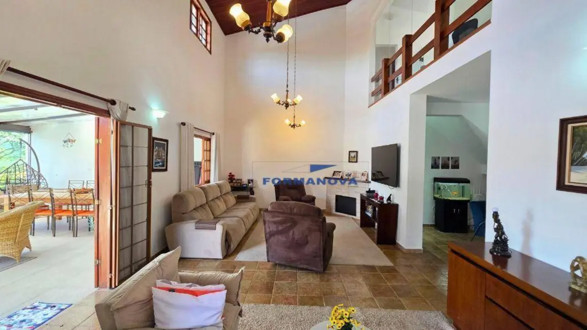 Foto 5 de Casa de Condomínio com 5 quartos à venda, 1500m2 em Algarve, Cotia - SP