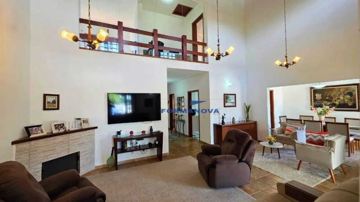 Foto 4 de Casa de Condomínio com 5 quartos à venda, 1500m2 em Algarve, Cotia - SP