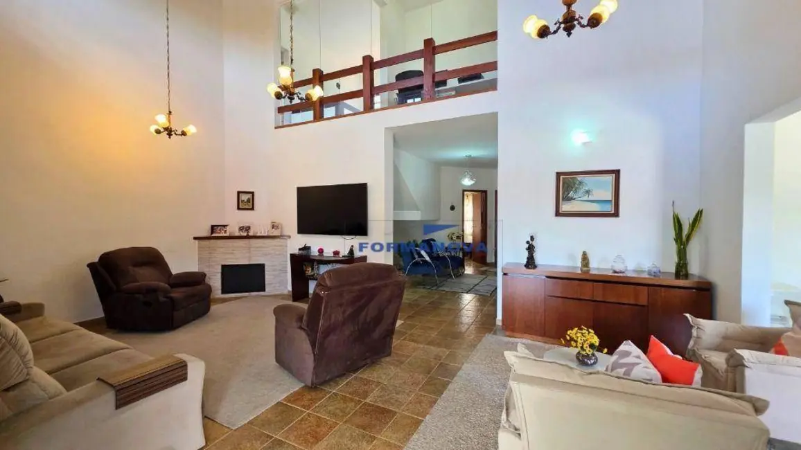 Foto 6 de Casa de Condomínio com 5 quartos à venda, 1500m2 em Algarve, Cotia - SP