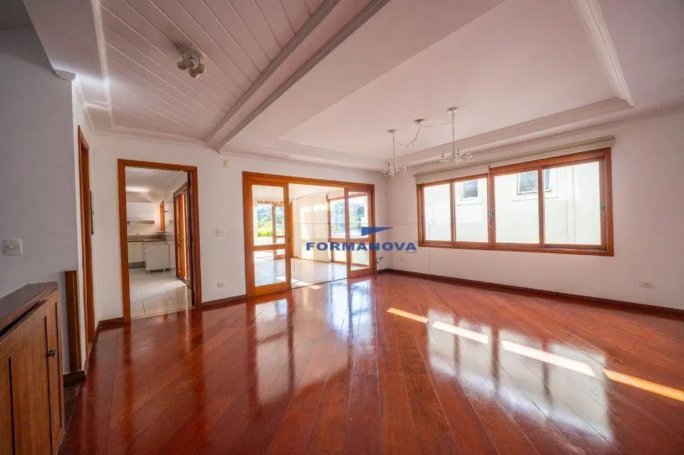 Casa de Condomínio com 5 quartos à venda, 518m2 em São Paulo II, Cotia - SP - imagem 9 Foto 9 de Casa de Condomínio com 5 quartos à venda, 518m2 em São Paulo II, Cotia - SP