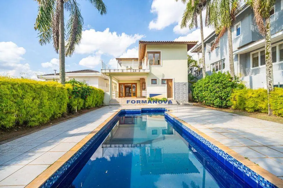 Casa de Condomínio com 5 quartos à venda, 518m2 em São Paulo II, Cotia - SP - imagem 1 Foto 1 de Casa de Condomínio com 5 quartos à venda, 518m2 em São Paulo II, Cotia - SP