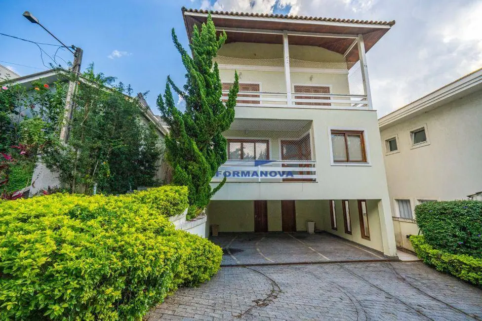 Casa de Condomínio com 5 quartos à venda, 518m2 em São Paulo II, Cotia - SP - imagem 2 Foto 2 de Casa de Condomínio com 5 quartos à venda, 518m2 em São Paulo II, Cotia - SP