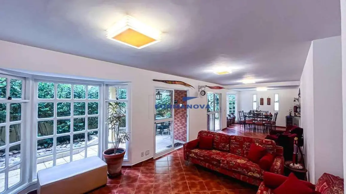 Foto 5 de Casa de Condomínio com 4 quartos à venda, 225m2 em Jardim Barbacena, Cotia - SP