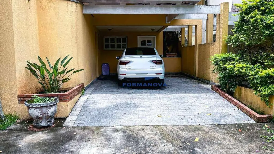 Foto 3 de Casa de Condomínio com 4 quartos à venda, 225m2 em Jardim Barbacena, Cotia - SP