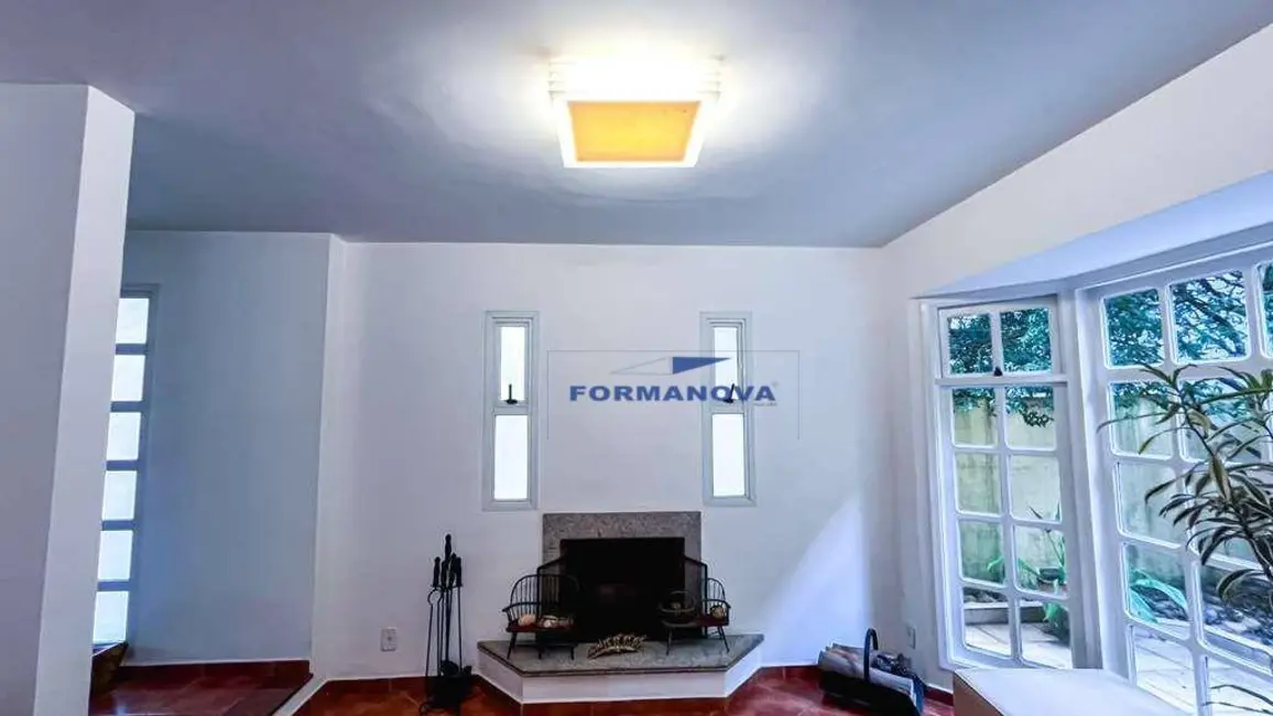 Foto 9 de Casa de Condomínio com 4 quartos à venda, 225m2 em Jardim Barbacena, Cotia - SP