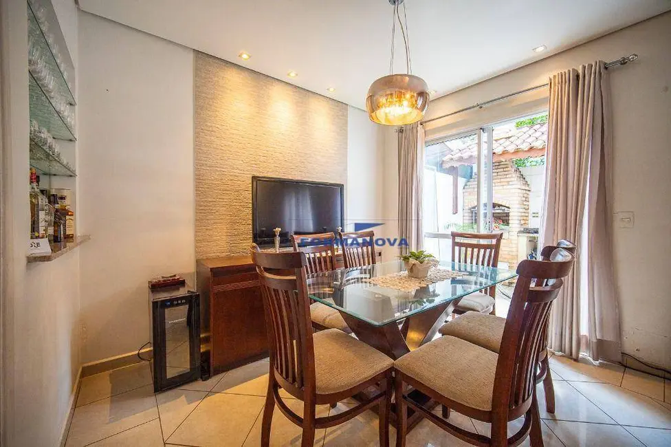 Foto 9 de Casa de Condomínio com 3 quartos à venda, 200m2 em Granja Viana, Cotia - SP